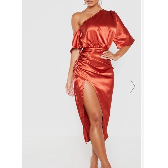 PrettyLittleThing Dresses & Skirts - Satin One Shoulder Split Dress